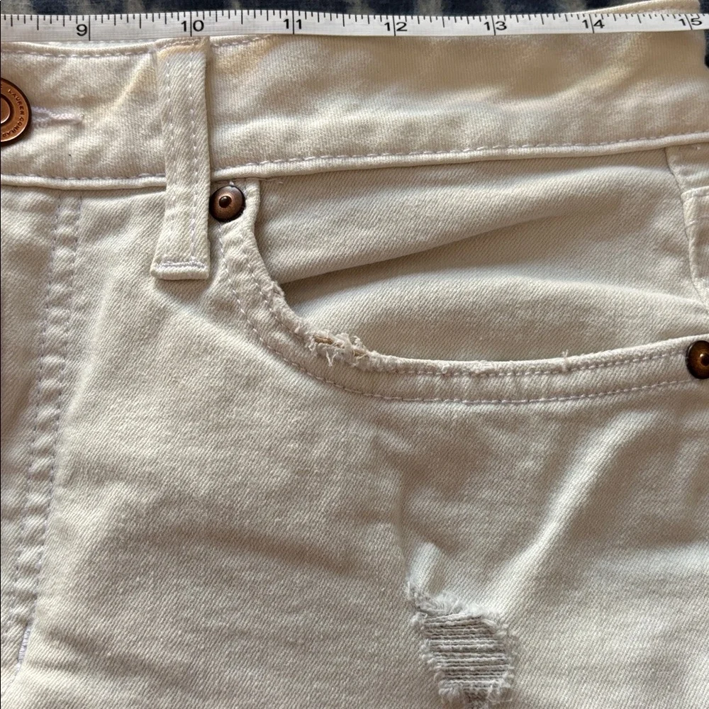 LC Lauren Conrad distressed white